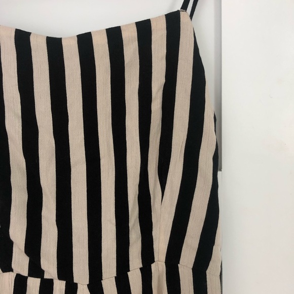 Revolve striped jumpsuit - Picture 3 of 5